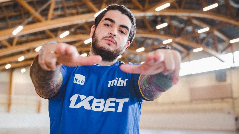 Quem será o melhor atleta brasileiro de CS:GO? - Foto: Reprodução/ Instagram@chelok1ng